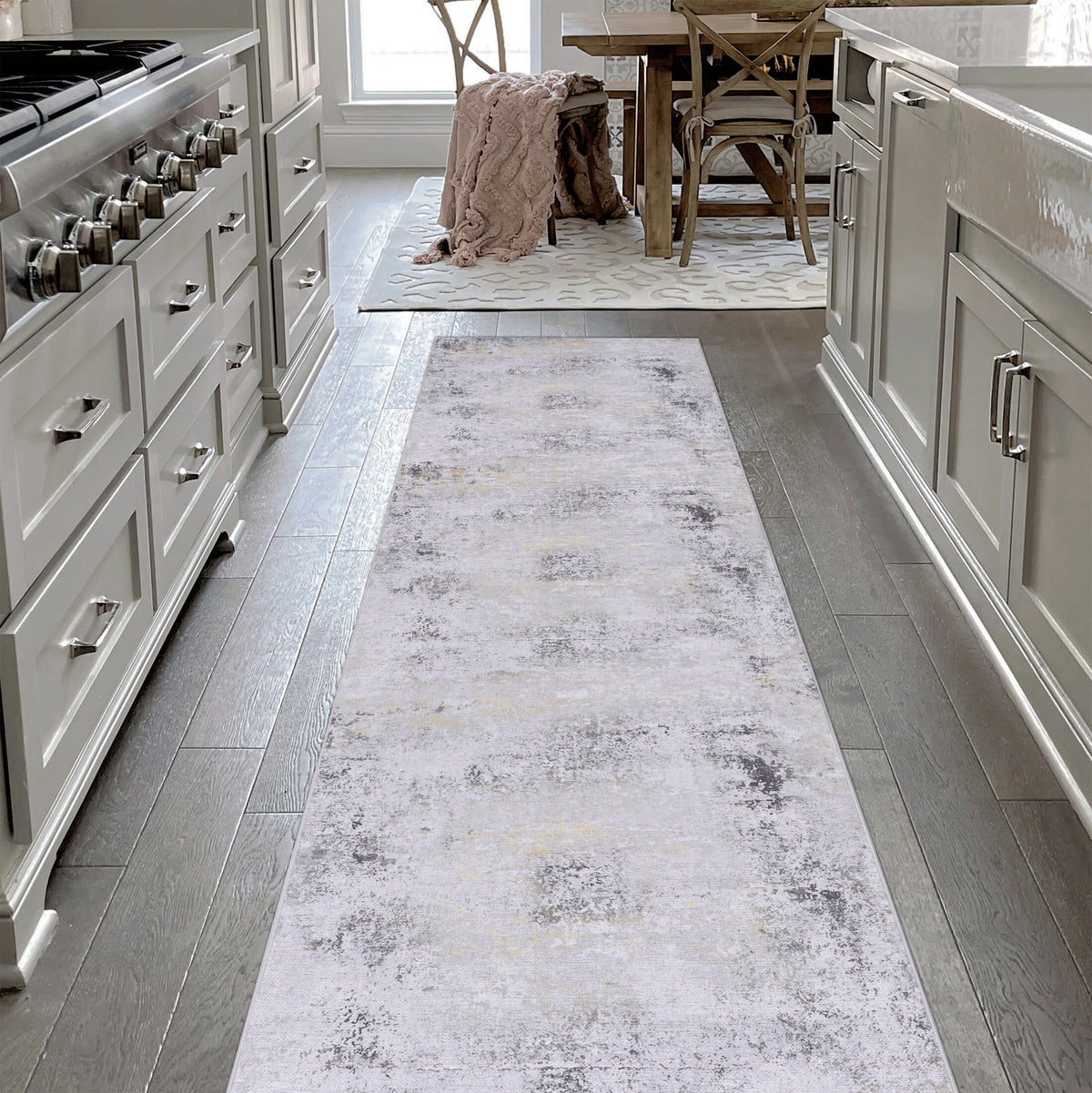 Mitanni Home 33744A | GRAY/GOLD | 2' x 3', 2'6'' x 10', 3' x 5', 4' x 6', 5' x 8', 6' x 9', 8' x 10', 9' x 12' | 33744A Gray-Gold_Runner_2_6_x10_